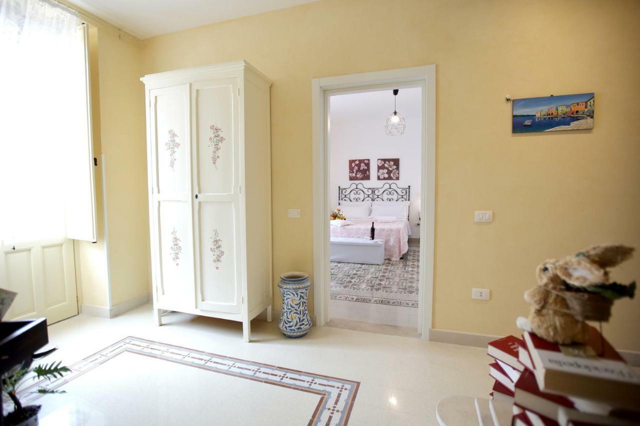 אבולה "Suliscenti" Dimora Siciliana B&B מראה חיצוני תמונה