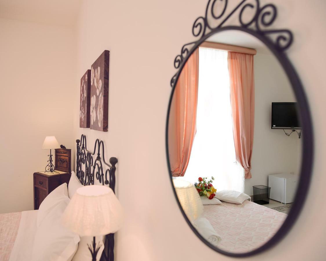 אבולה "Suliscenti" Dimora Siciliana B&B מראה חיצוני תמונה