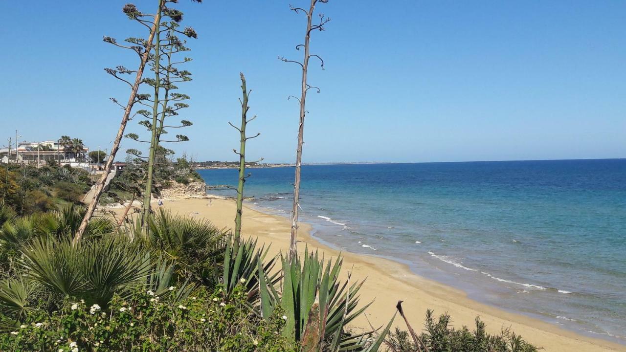 אבולה "Suliscenti" Dimora Siciliana B&B מראה חיצוני תמונה