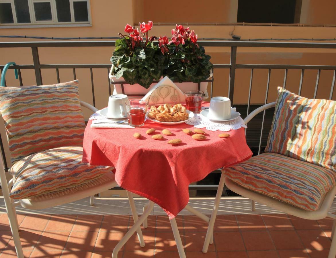 אבולה "Suliscenti" Dimora Siciliana B&B מראה חיצוני תמונה