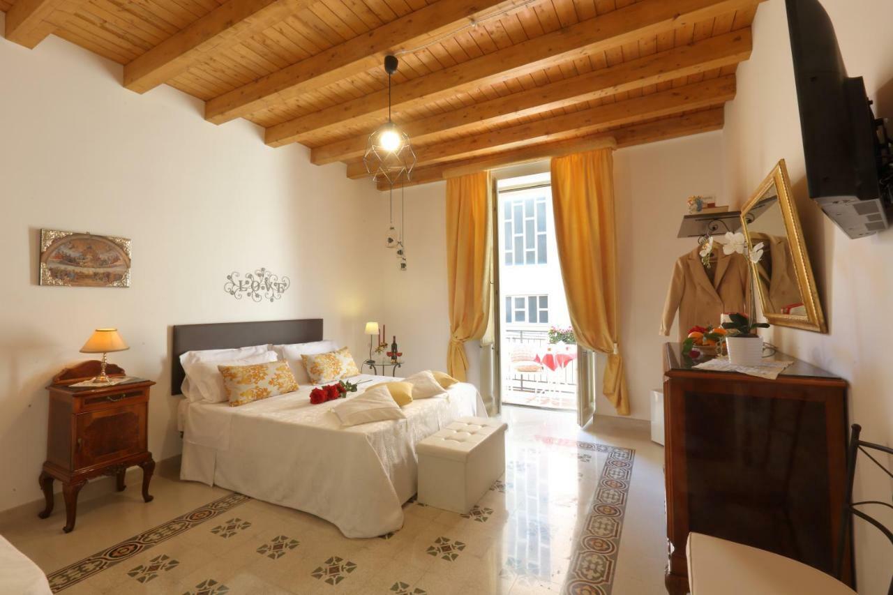 אבולה "Suliscenti" Dimora Siciliana B&B מראה חיצוני תמונה